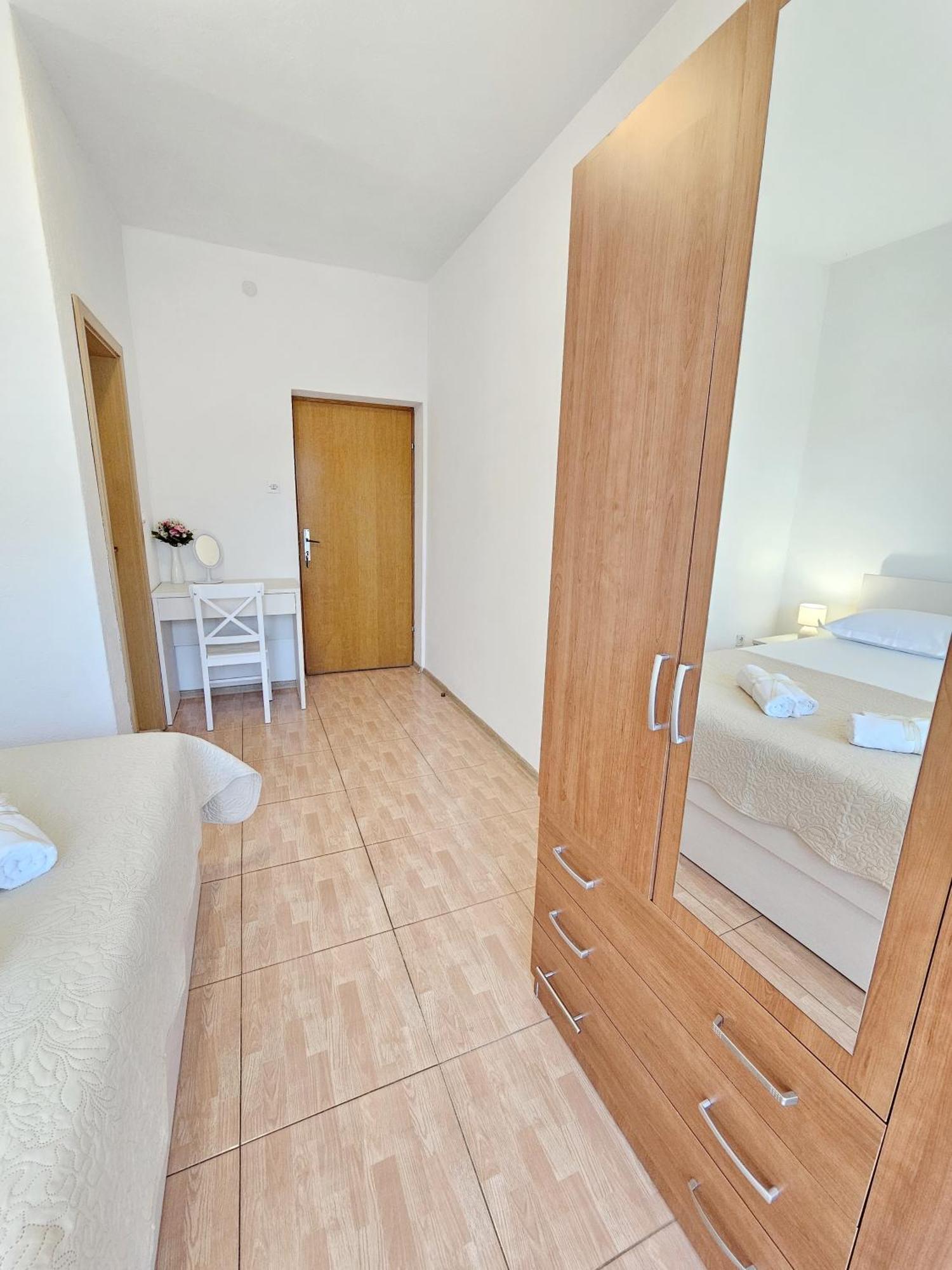 Branko Apartment Makarska